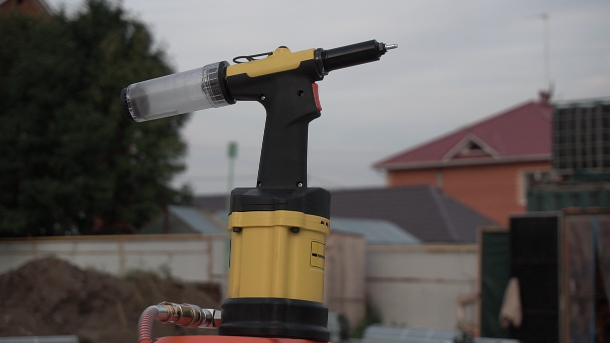 Автоматический клепочник облегчит сборку