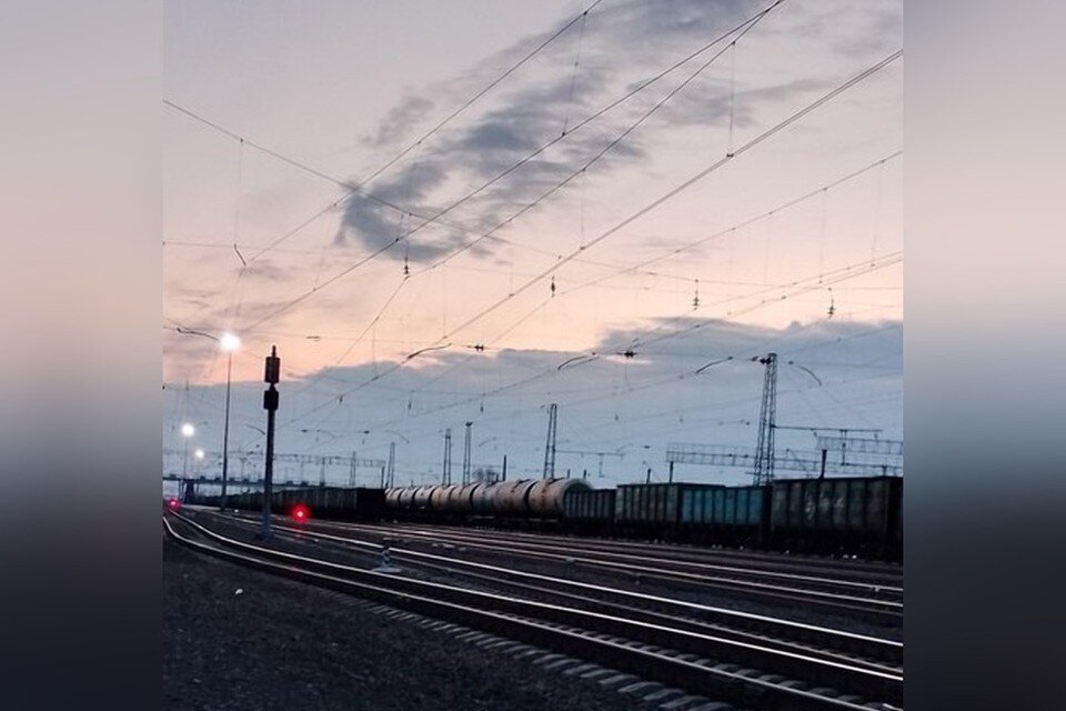     Новосибирцы заметили ангела в небе перед Пасхой. Фото: Алёна МАРКОВА.