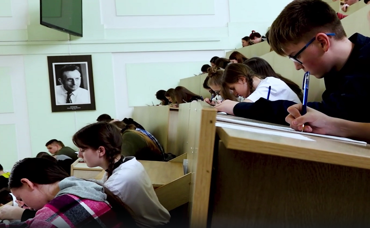 «Тотальный диктант» в политехе. Скриншот видеосюжета npi-tu.ru