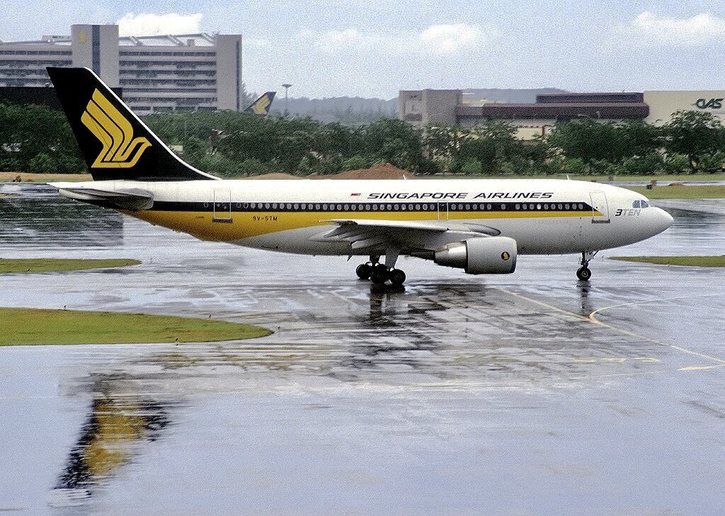 Airbus A310 3TEN. Фото: Tim Rees
