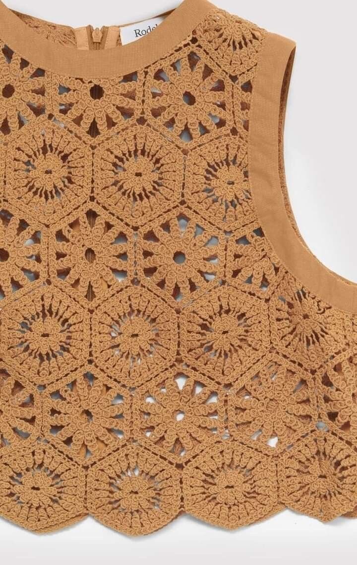 Летний топ крючком. *Фото из открытых источников