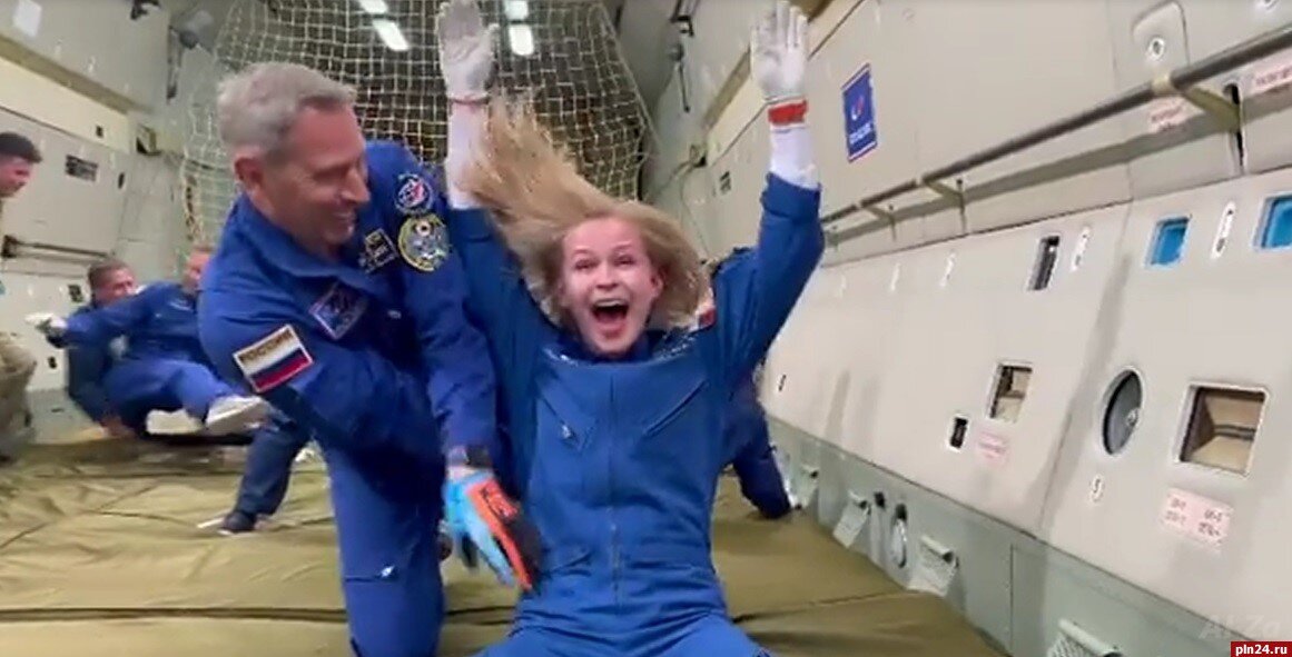 Юлия Пересильд во время предполетных тренировок фото pln-pskov.ru