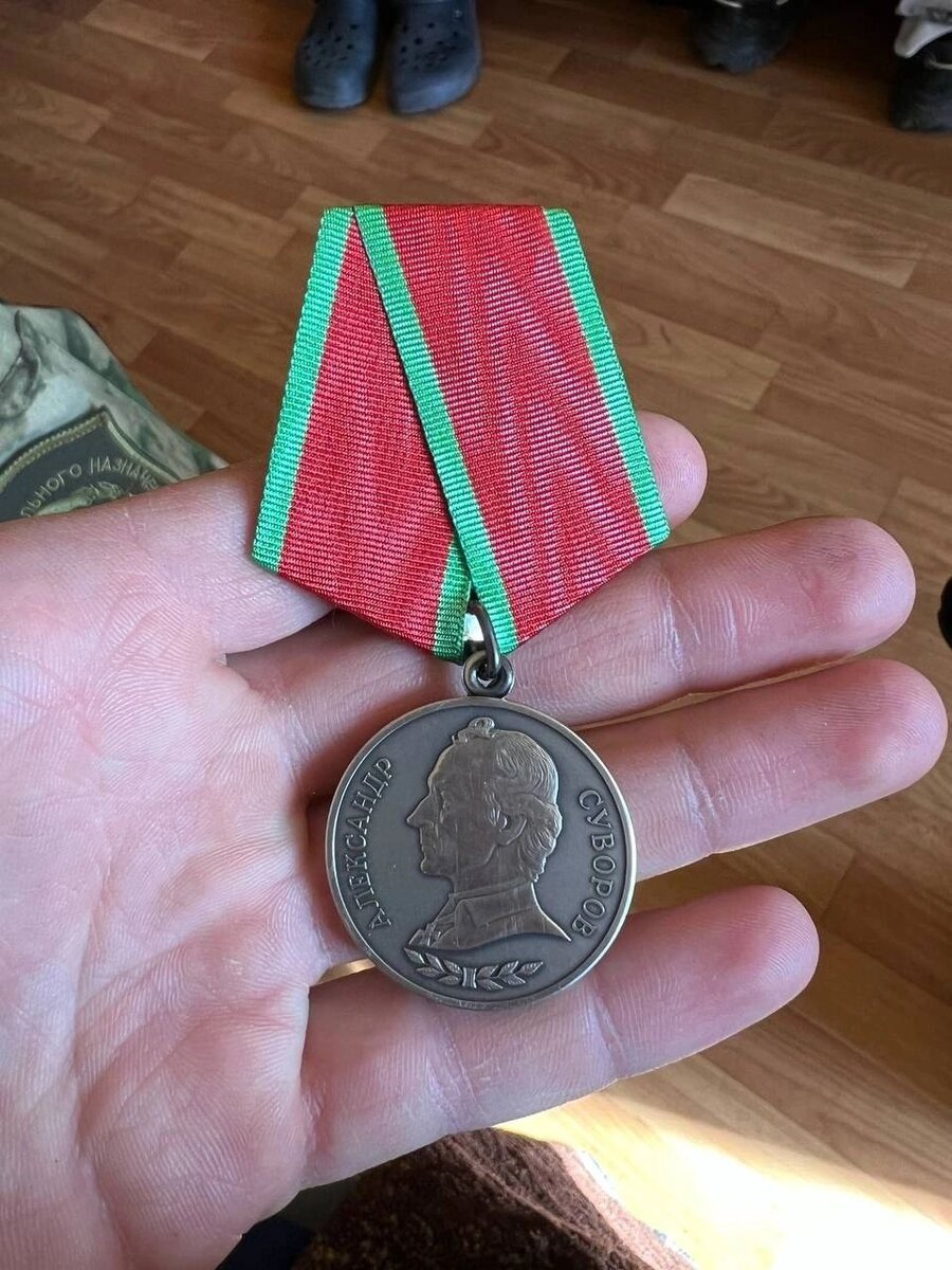    Иван Попов из Оренбургского района награжден медалью Суворова за мужество в ходе СВО Белов Михаил Александрович