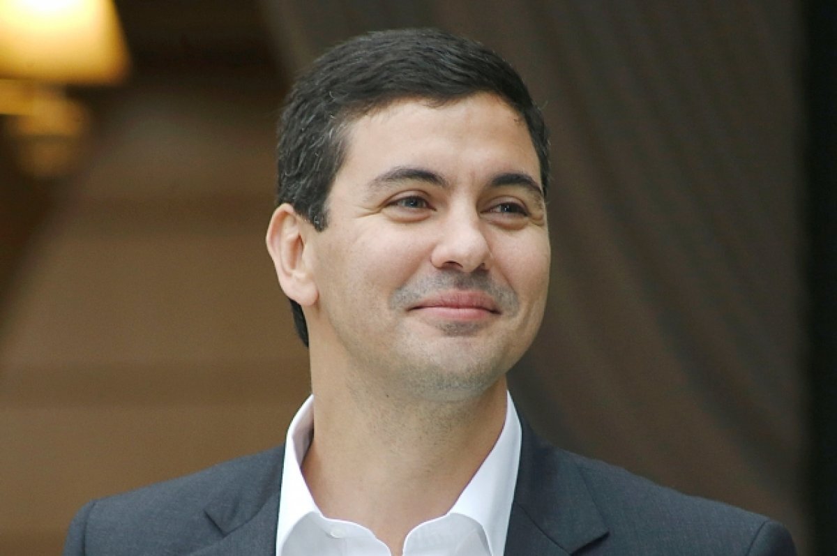    Сантьяго Пенья победил на выборах президента Парагвая