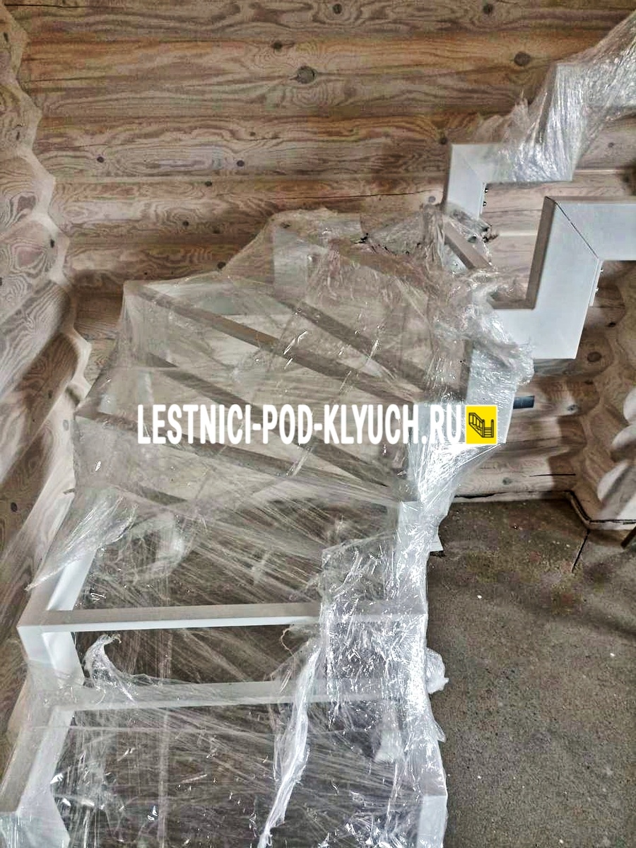 Принимаем звонки: пн-вс с 8:00 до 21:00 (+7 499 490-72-90). Электронная почта: info@lestnici-pod-klyuch.ru 