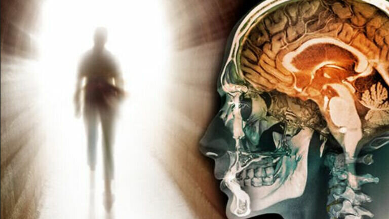     В последние минуты жизни мозг человека может генерировать мощный всплеск активности. Он случается после остановки дыхания, но до того, как мозг перестал функционировать.