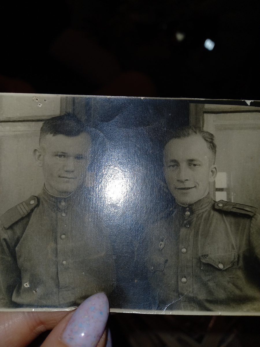 Видимо с сослуживцем, 1950 год