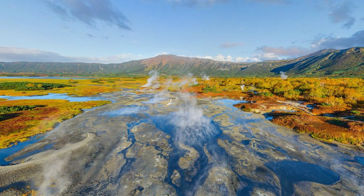 East valley. Кроноцкий заповедник Долина смерти. Долина смерти Кроноцкий заповедник Камчатка. Камчатка Долина гейзеров Долина смерти. Кихпиныч Долина смерти.