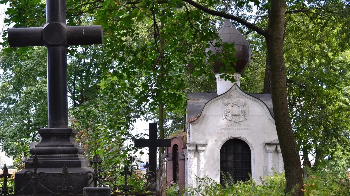 Изготовление надгробия является трудоемким процессом. Фото: Pxfuel.com