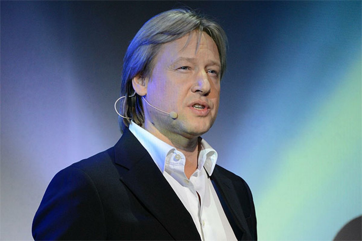    Дмитрий Харатьян рассказал, с чего начинал свою карьеру