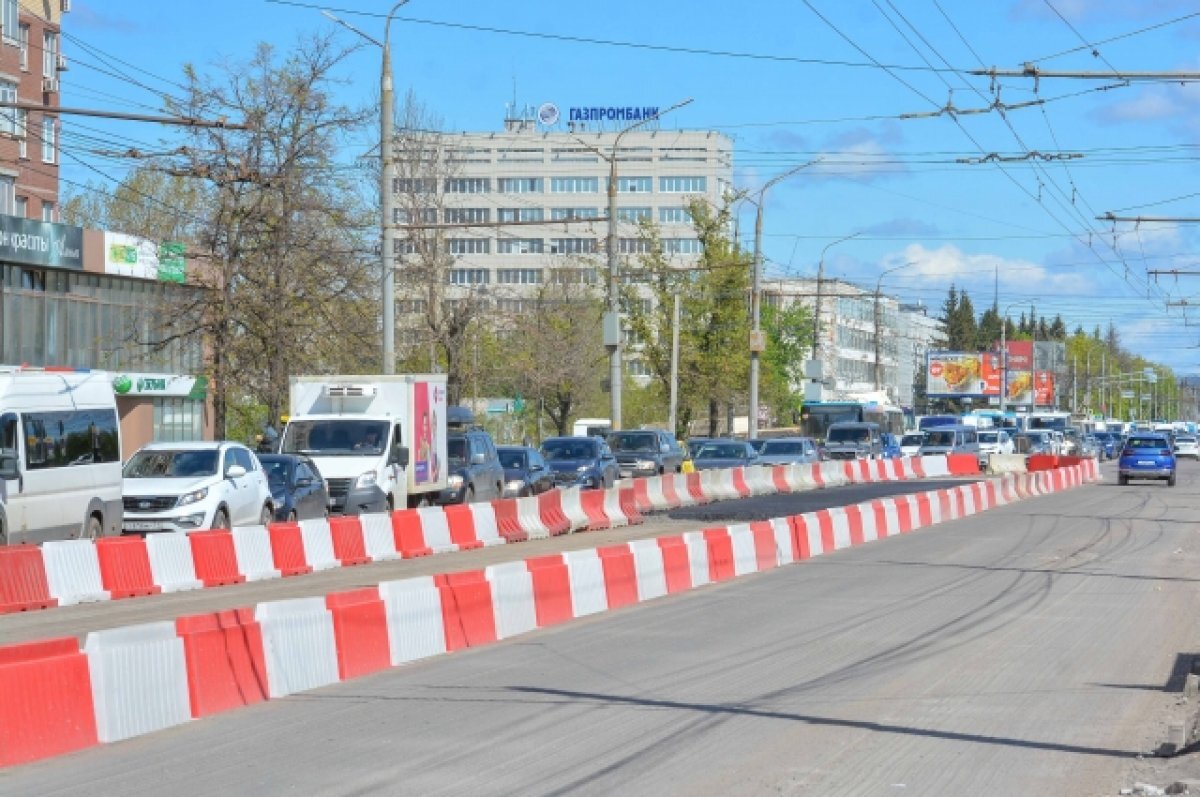    В ночь с 13 на 14 мая на Зеленстрое центральные полосы откроют для движения