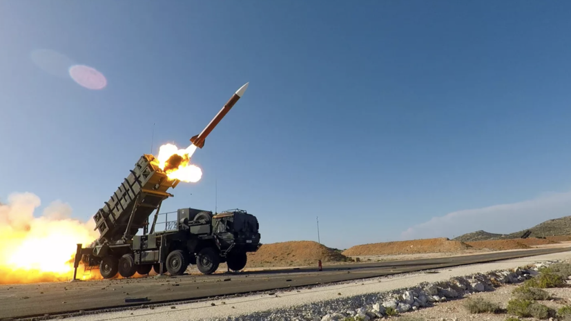     Пуск зенитной ракеты Patriot  U.S. Army