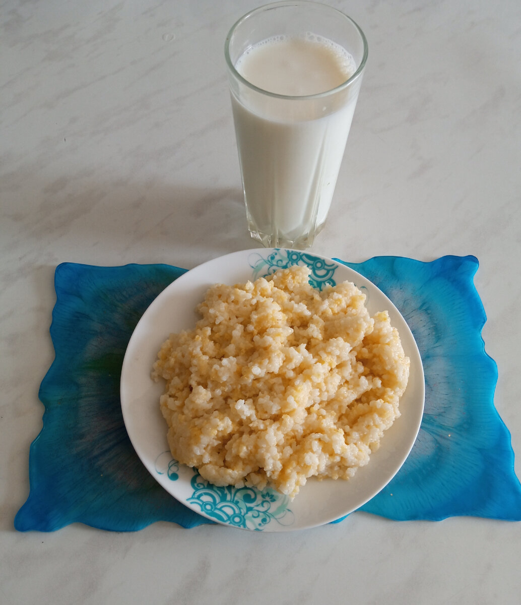 Завтрак каша дружба-282гр., молоко 2,5 %-267гр., масло сливочное-23гр. К-372,04        Б-7,32        Ж-25,83        У-25,59.