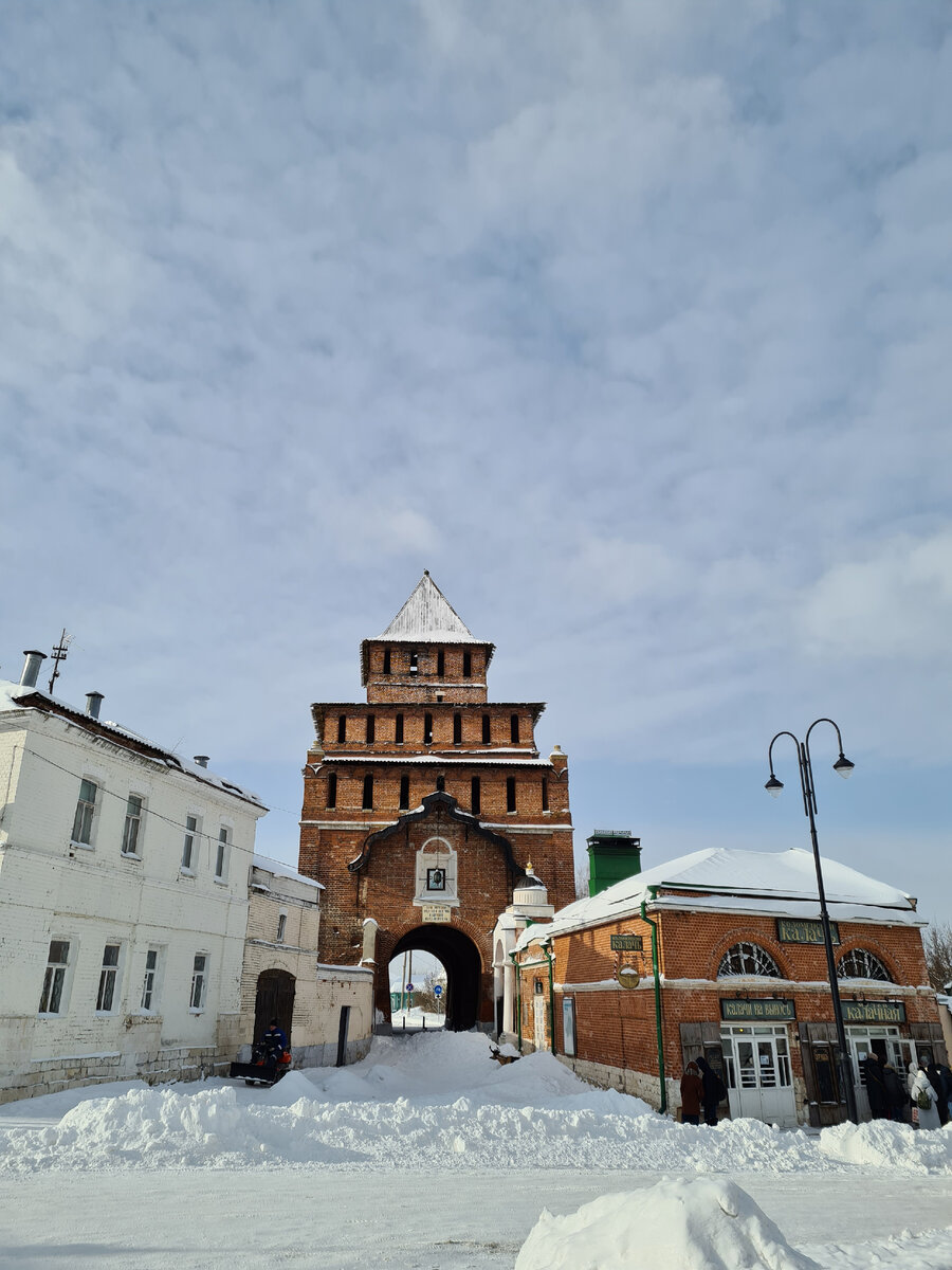 Пятницкие ворота и "Калачная"