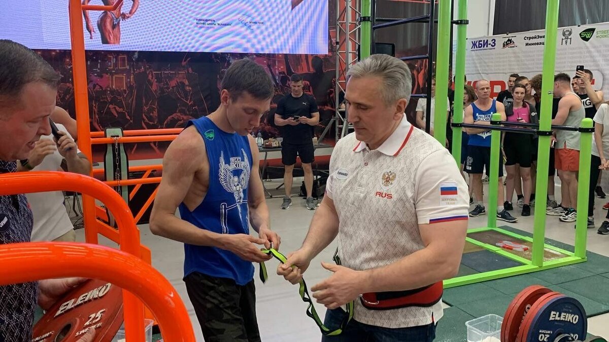     Фестиваль «Тюмень Сильная» стартовал сегодня в областной столице. Мероприятие, участие в котором принимают порядка сотни атлетов, проходит в Выставочном зале.