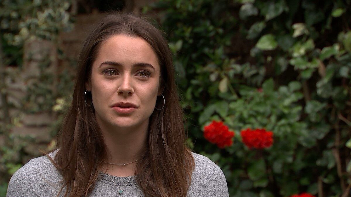 Кэтрин Лайонс.