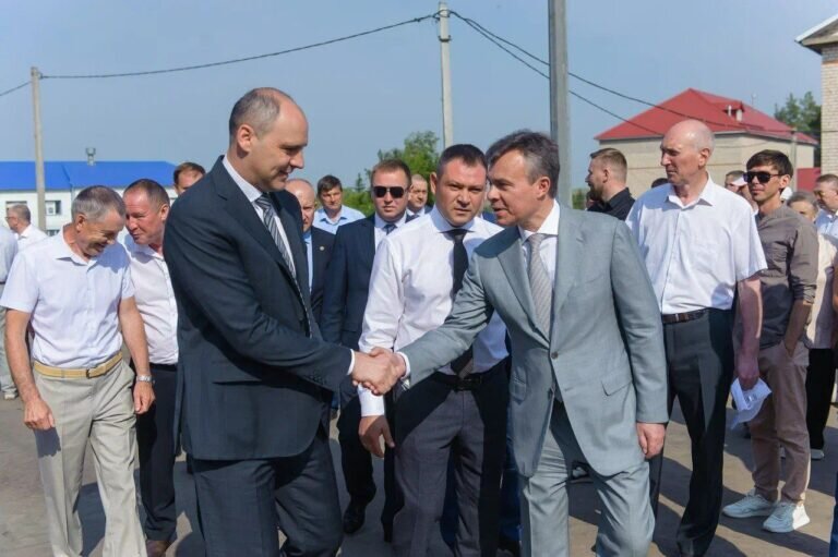    Денис Паслер: Открыли физкультурно-оздоровительный комплекс в селе Северном Белов Михаил Александрович