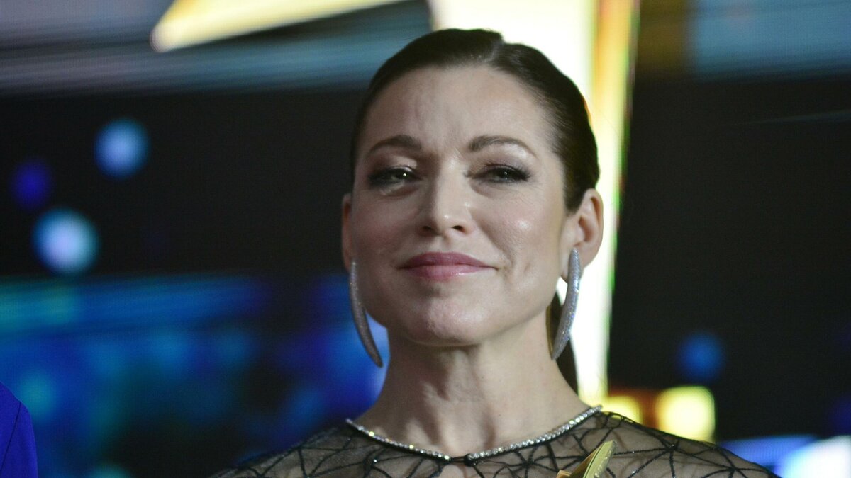    Алена Хмельницкая