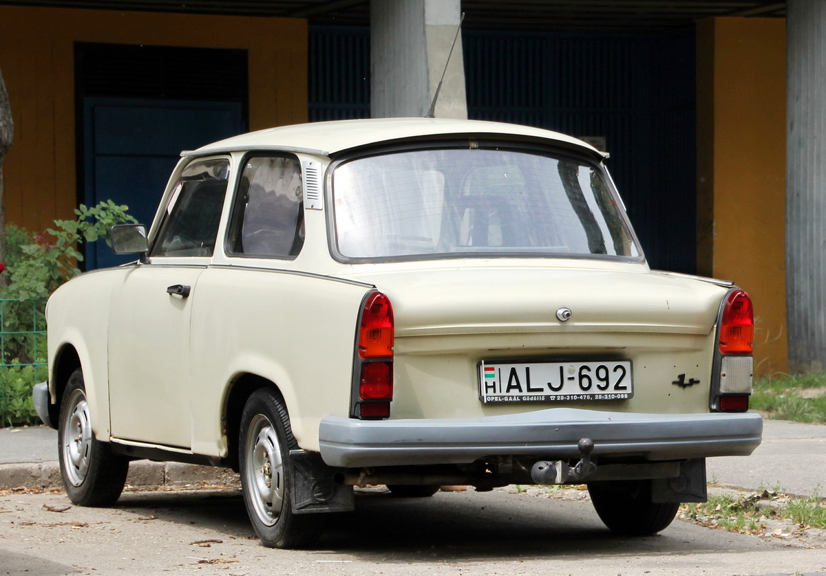 Трабант автомобиль фото 1973