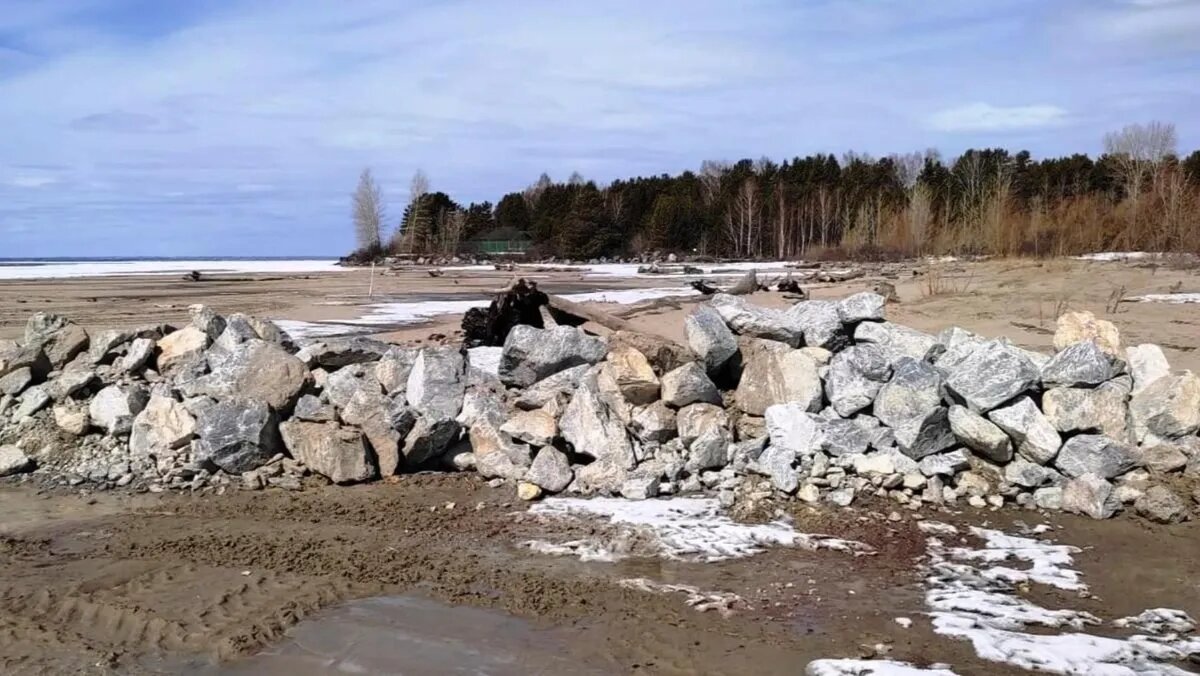 Дочку» компании скандально известного бизнесмена Эдуарда Тарана наказали:  «Голубое озеро» незаконно строит на берегу Обского моря | Драга.Лайф | Дзен