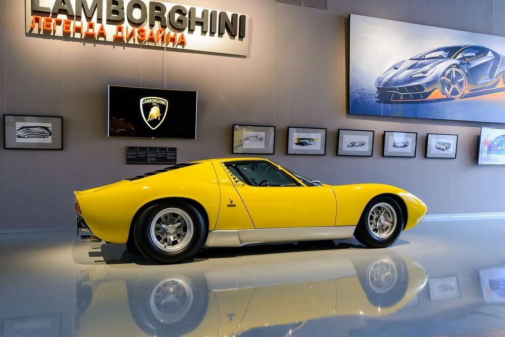 lamborghini miura sv