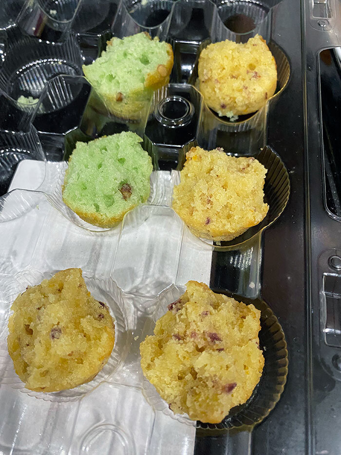 Источник: https://www.reddit.com/r/mildlyinfuriating/comments/10deqwu/i_was_looking_forward_to_having_minimuffins_for