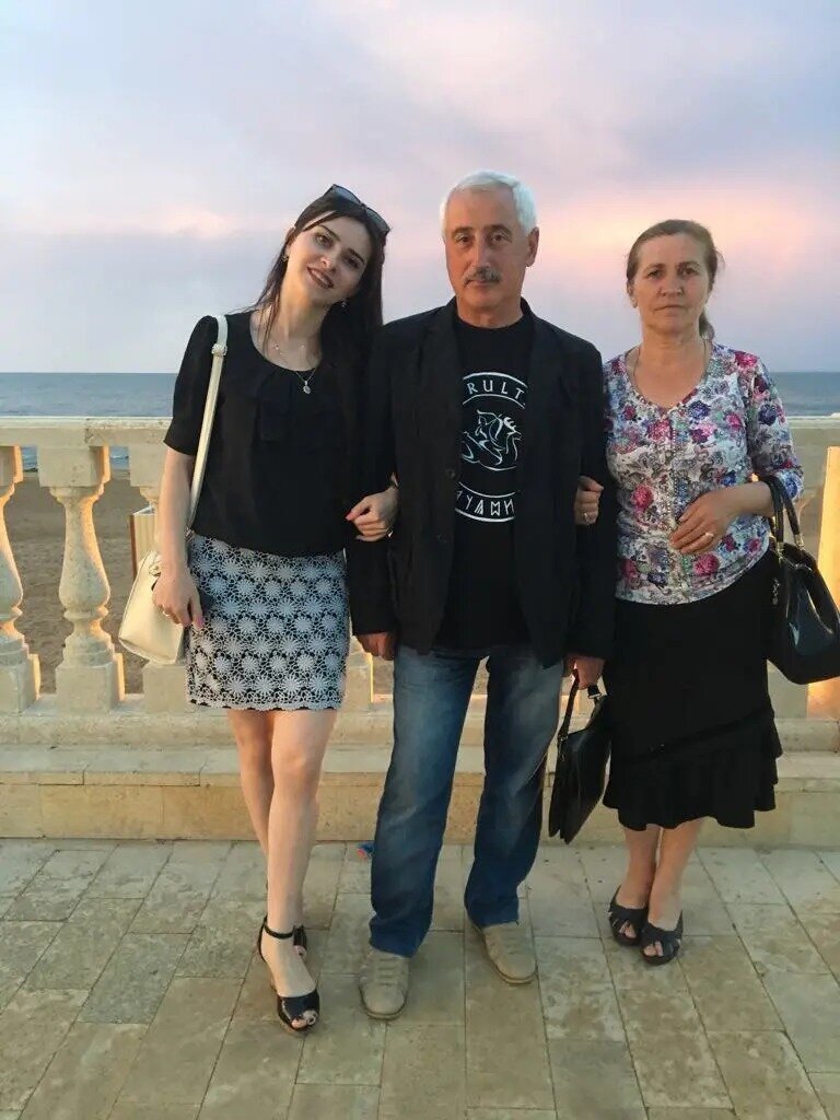    Убитый был хорошим семьянином. Фото: Из личного архива/ Гаджикасум Байрамбегов