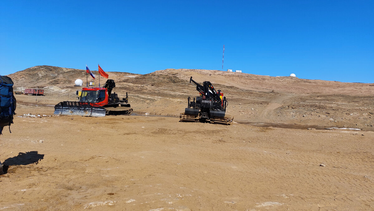 Местная техника на станции Прогресс