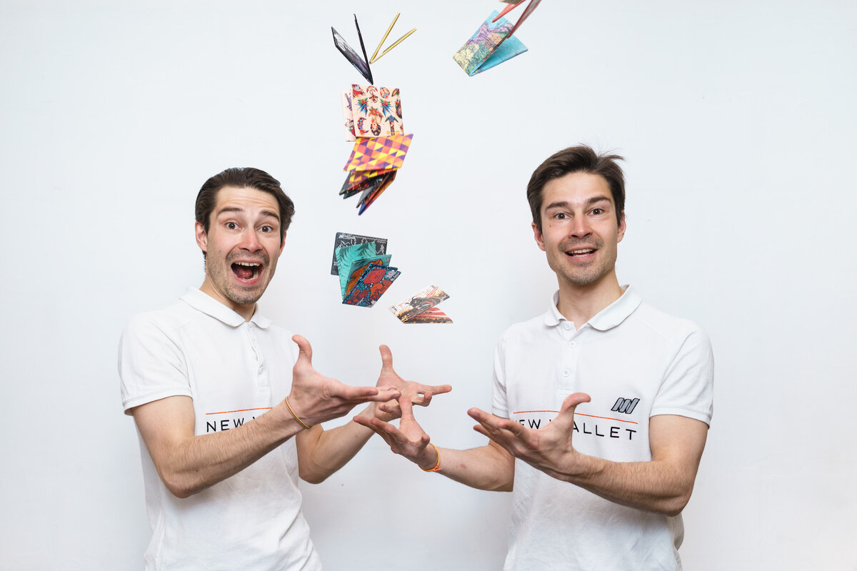 New Wallet - бросить вызов традиционным кошелькам.