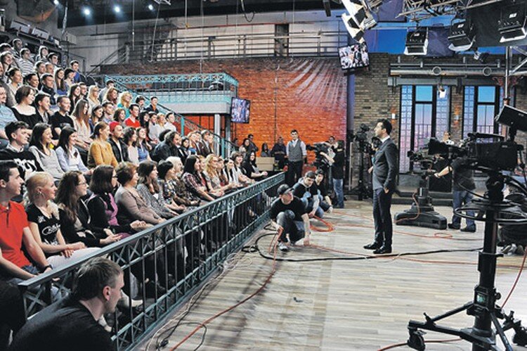 Запись закадрового смеха.