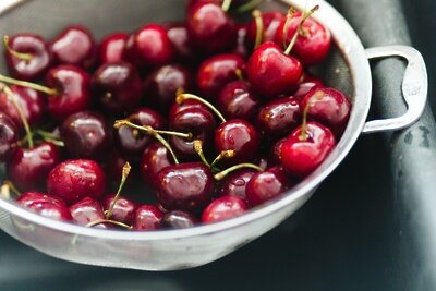    Черешня ©Kolby Milton Unsplash.com