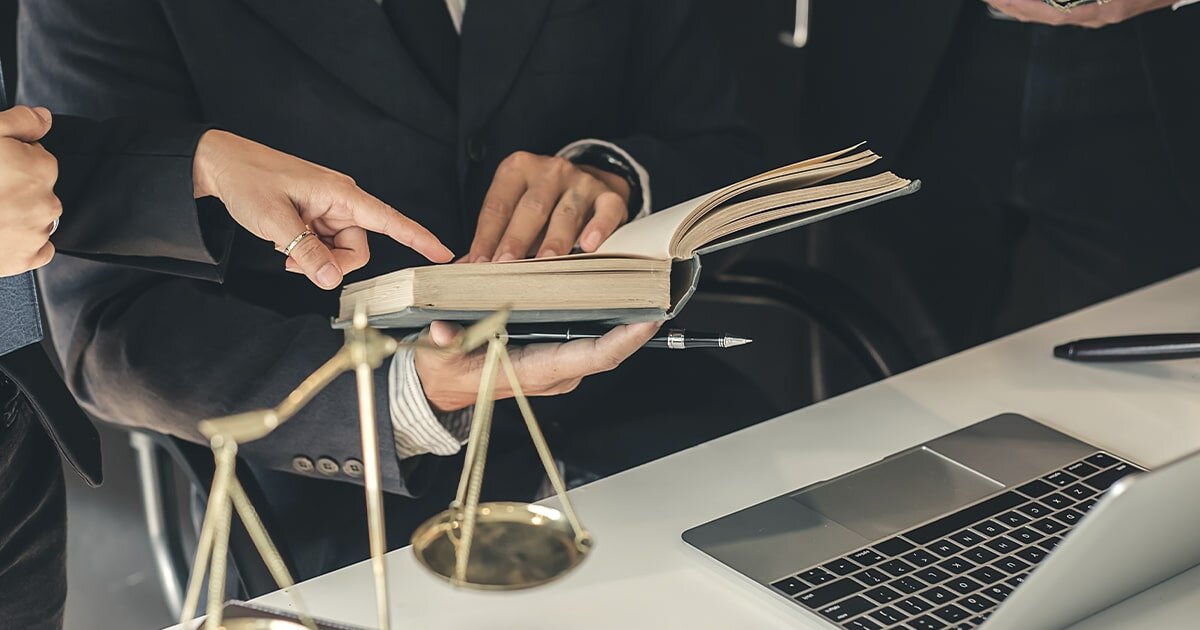 Обзор судебной практики картинка. Юридические услуги картинки. Судебная практика адвокаты. Судебная практика адвокаты. Ликбез от юриста.