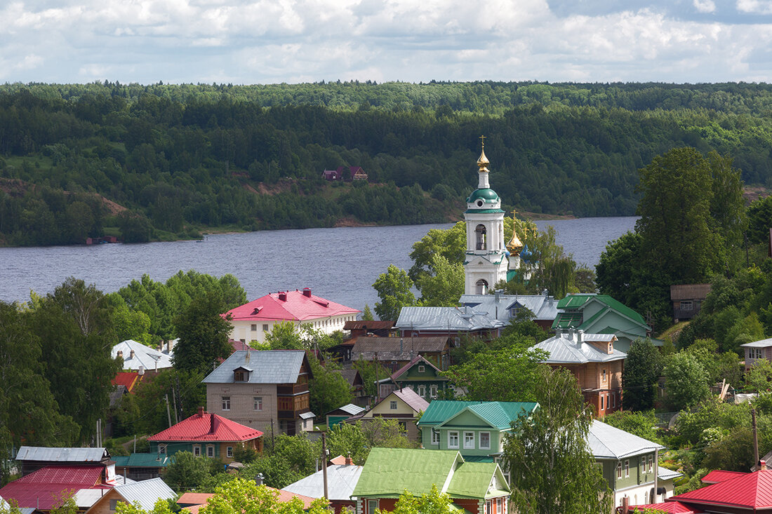 Преображенский храм в Плесе