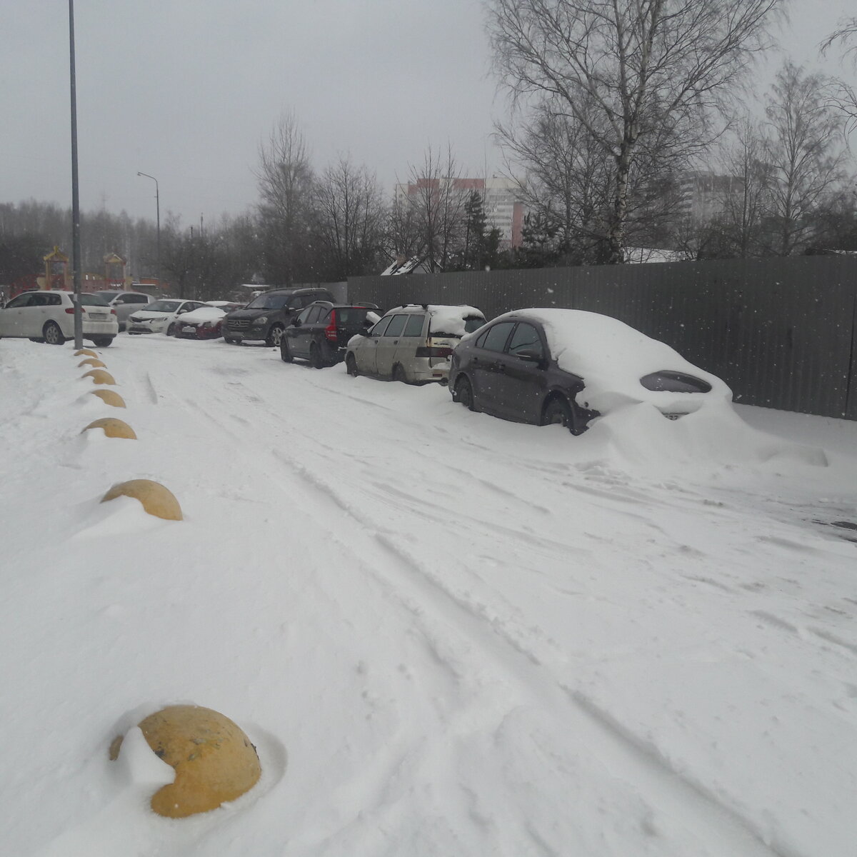 4 апреля 2023г. Санкт-Петербург во время снегопада.