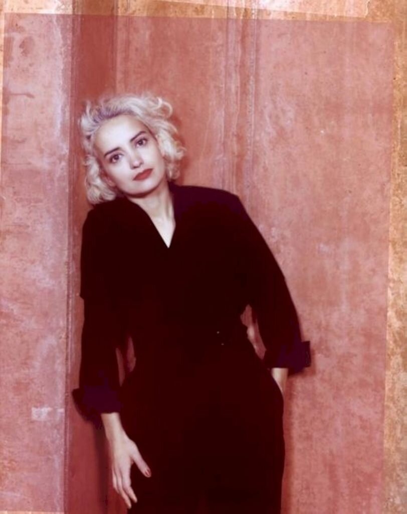     Автопортрет: Amira Fritz