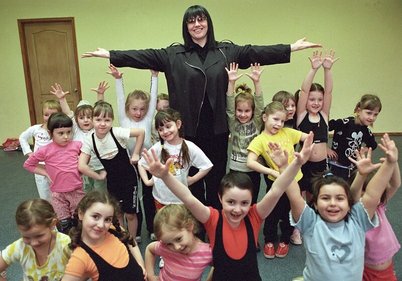    Алла Духова на репетиции детской группы. Фото:  РИА Новости/ Владимир Вяткин