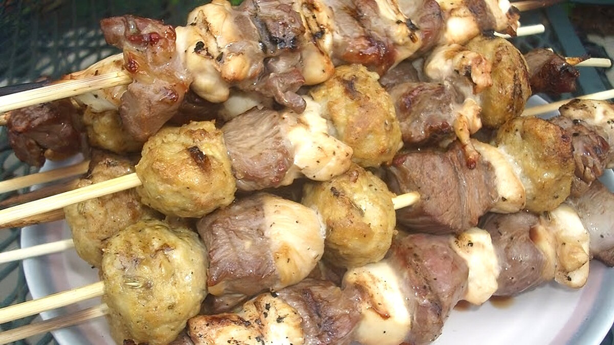    Шашлык на шпажках