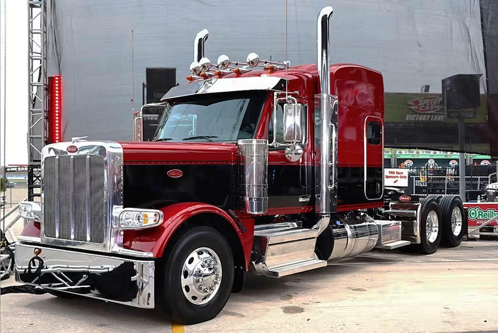 Peterbilt представляет новую модель 589 Дзен