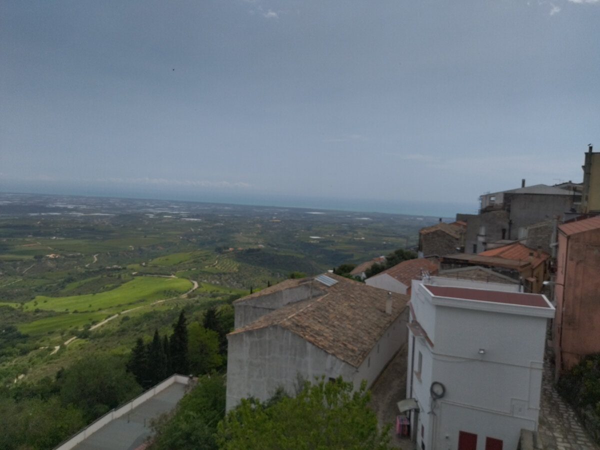 Вид на море и долину из Ротонделлы