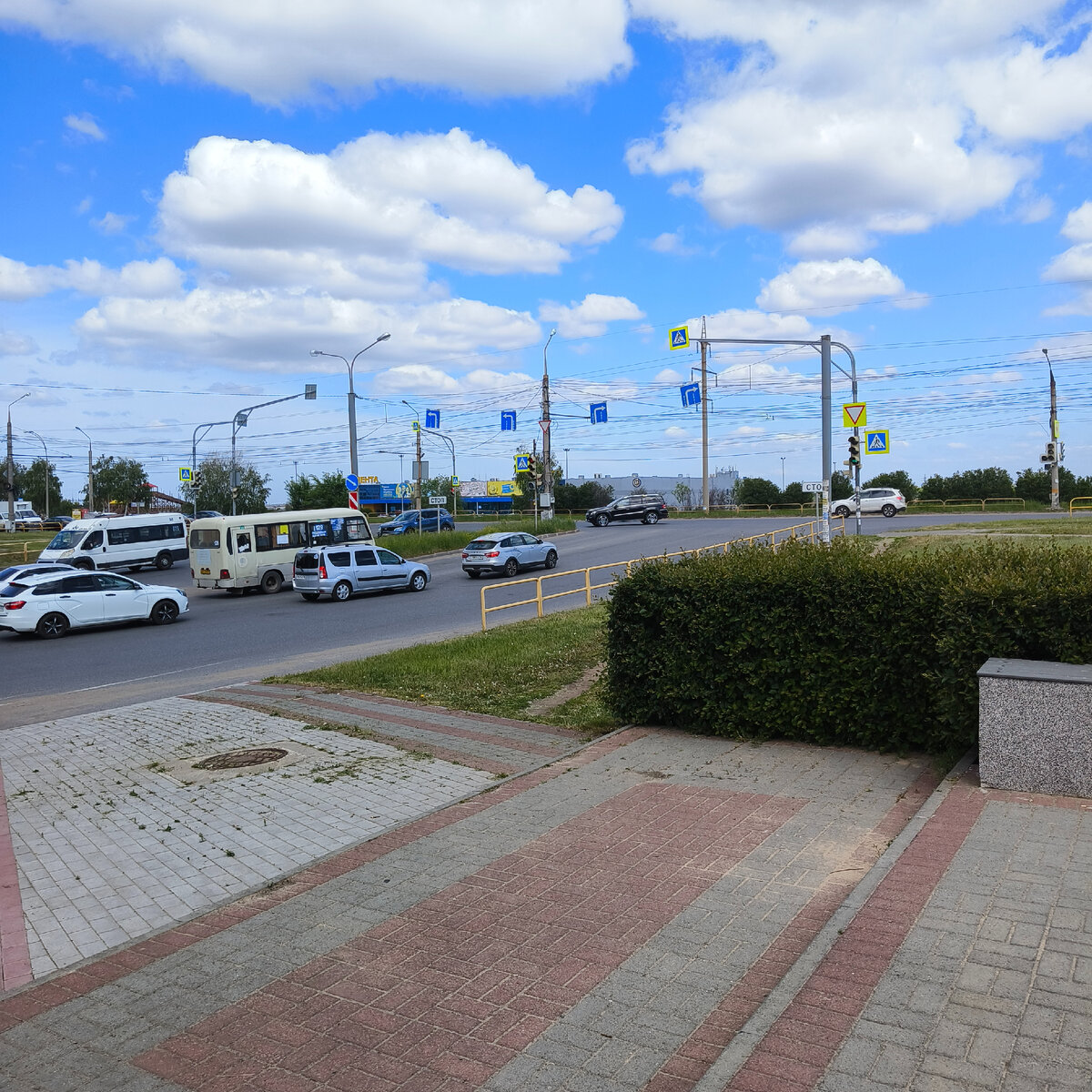 Фото автора. Перекрёсток.