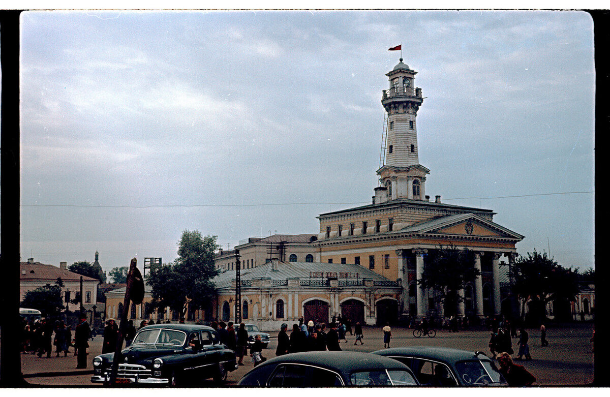 Так выглядело самое знаменитое здание Костромы в 1950-х годах