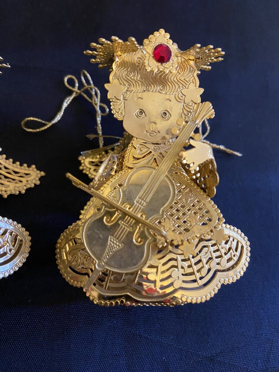 Lee Graves Christmas Ornaments из открытых источников