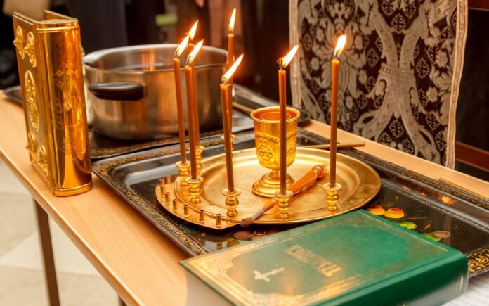 
Источник: https://media.elitsy.ru/novosti/tainstvo-soborovanija-v-chjom-ego-polza-dlja-hristian-i-kak-v-njom-uchastvovat/