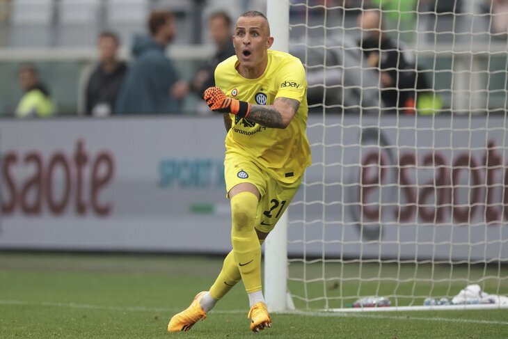 сычёв вратарь 2drots. рассказов вратарь. футбольный вратарь. капризов фото. вратарь 2drots.