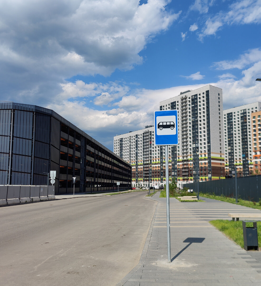 ЖК Люблинский Парк июнь 2023 автобусная остановка