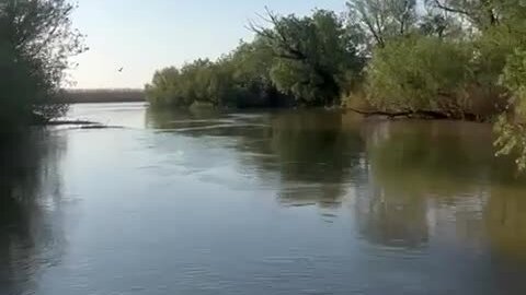 Рыбалка река