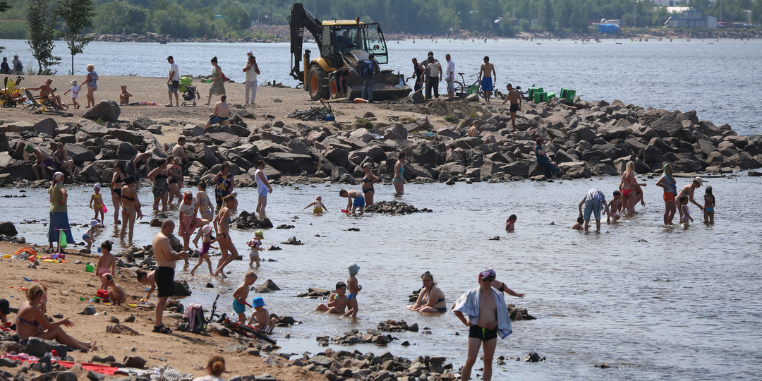 А стоит ли купаться: что можно подхватить в водоемах Петербурга