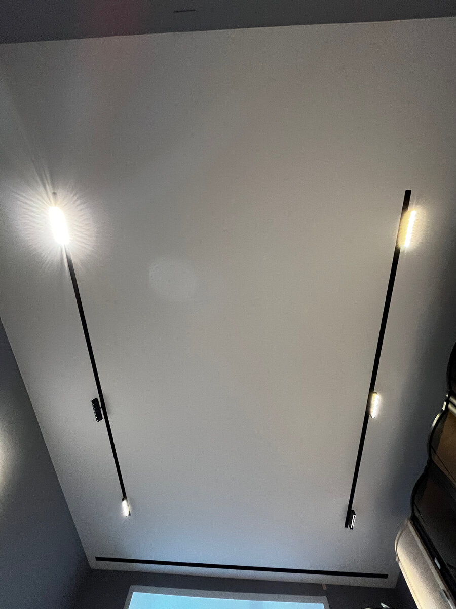 ТКАНЕВЫЙ потолок DESCOR, SMART-треки LumFer и скрытый карниз SK-01