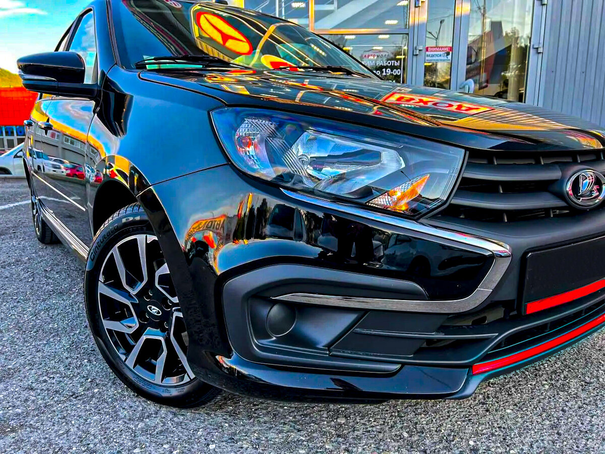 За некоторые вариации Лады Гранты уже просят больше 1 млн рублей