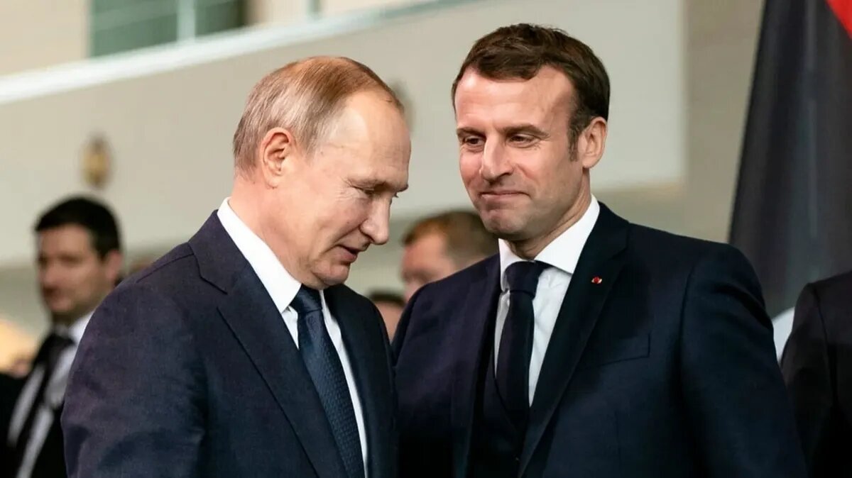 Владимир Путин и Эммануэль Макрон. Фото: Getty Images
